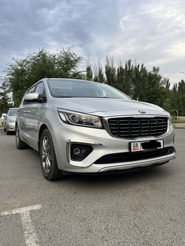 машина 7 мест: Kia Carnival: 2018 г., 2.2 л, Типтроник, Дизель, Минивэн