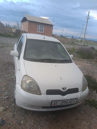 Toyota: Toyota Vitz: 2000 г., 1.3 л, Автомат, Бензин, Хэтчбэк