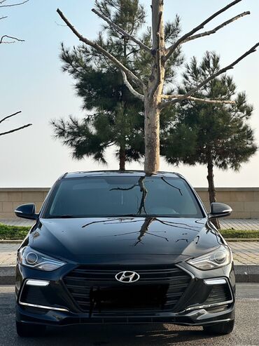 Hyundai: Hunday Elantra satilir. Sport. İdeal veziyyetde il 2018. Probeg