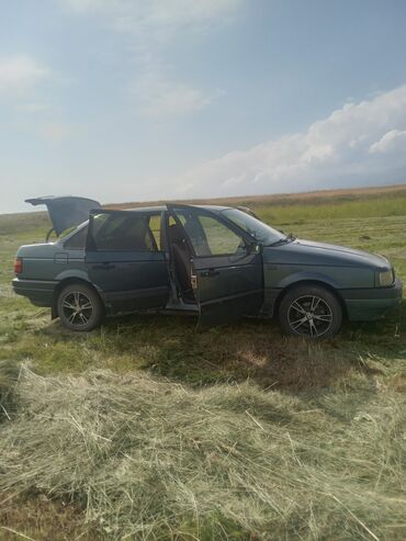 какие машины входят в комфорт яндекс такси в бишкеке: Volkswagen Passat: 1989 г., 1.8 л, Механика, Бензин, Седан