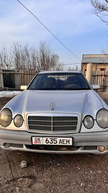 Mercedes-Benz: Mercedes-Benz 220: 1998 г., 2 л, Механика, Бензин, Седан