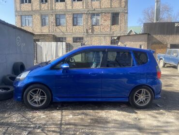 Honda: Honda Fit: 2002 г., 1.5 л, Автомат, Бензин, Хэтчбэк