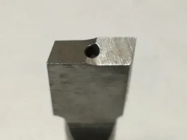 Ostali uređaji: Glodalo, burgija, svrdlo strugarski noz 13,2mm Fi10mm (2948) Glodalo — 6