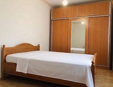 Çarpayı İrandan gətirilib, təbii şam ağacındandır. Çox dözümlü və