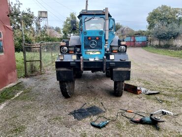 Traktorlar: Mavi rəngli ağır sinif təkərli traktor və qoşqu komplekti — 16