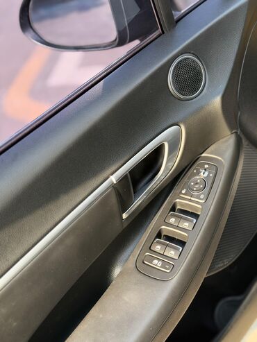 Hyundai: Hyundai Sonata: 2019 г., 2 л, Автомат, Газ, Седан — 16