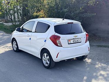 машины для картинга: Chevrolet Spark: 2017 г., 1 л, Автомат, Бензин, Хэтчбэк — 5