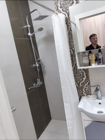 Sifarişlə digər ev mebeli: AFF PARKDA Mənzil satılır mebellerin coxusu qalmaq şərti ilə qiymətdə — 14