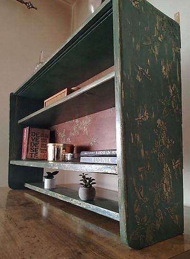 Police: Restaurirana zidna polica od punog drveta – ručno rađena — 8