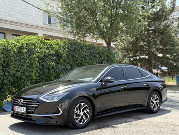 срочно продать машину: Hyundai Sonata: 2021 г., 2 л, Автомат, Гибрид, Седан