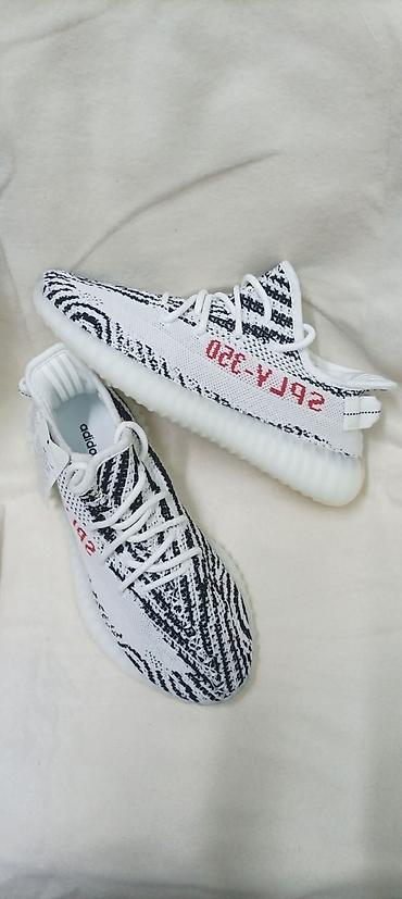 Patike: Yezzy modeli
36-46. Akc7ja — 6