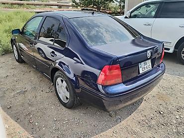 bora: Volkswagen Bora: 2 l | 2001 il Sedan — 5