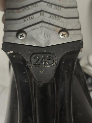 Лыжи: Atomic, Для подготовленных склонов, С креплениями — 9