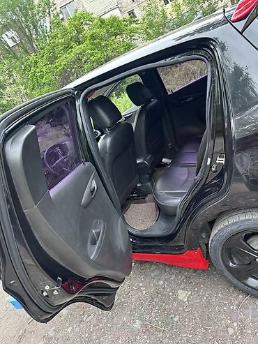 malibu 2 turbo: Chevrolet Spark: 2018 г., Автомат, Хэтчбэк — 7