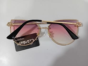 Naočare: Cartier sunčane naočare – ženski model - Oblik: mačkaste (cat-eye) — 3