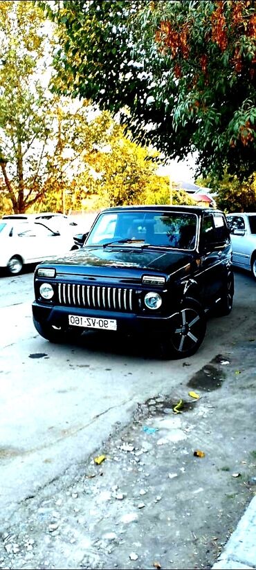 сколько стоит мопед: VAZ (LADA) 4x4 Niva: 1.7 l | 2013 il 256000 km Ofrouder/SUV