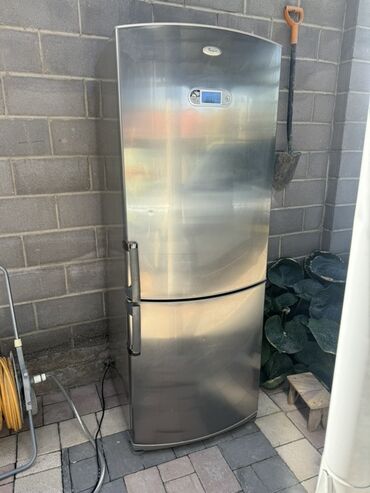 бытовая техника на кухне: Холодильник Whirlpool, Б/у, Двухкамерный, No frost