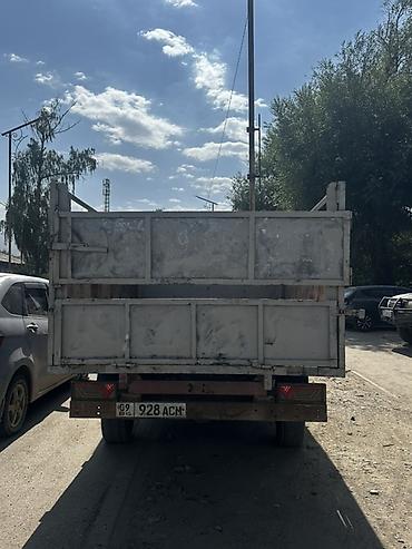 евро савок: Грузовой фургон Mercedes-Benz (кабина-дубль) с бортовой — 2