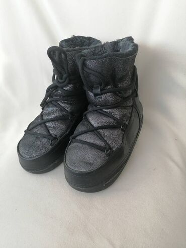 Gležnjače: Gležnjače, 40 — 11