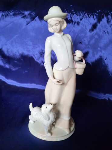 Figure: Figura, bоја - Šareno, Novo — 1
