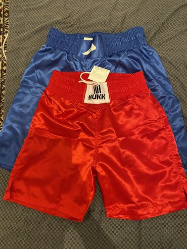 Другая мужская одежда: Продам боксерские шорты, синий 50размер, красный 46размер. Покупал в