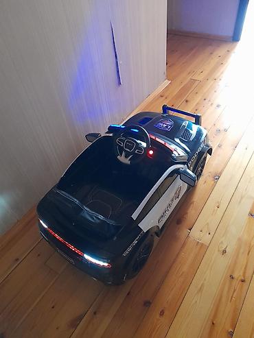 Uşaq üçün elektrik maşınları: Yeni alinib, heyetde surulmeyib, her bir funksiyasi ishlekdir — 7