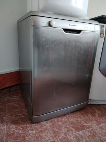 zenski sako za puzimsk: Masina za pranje sudova donesena iz inostranstva u ispravnom stanju