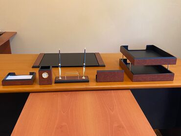 ofis almaq: Az istifadə olunmuş masa üstü dəsti. Oyal firmasındandır. Ad günümə
