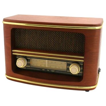 retro konzola sa pištoljem i ugrađenim igricama: Brand: Roadstar |x|x Model: ROADSTAR HRA1500 RADIO SA DRVENIM KUĆIŠTEM