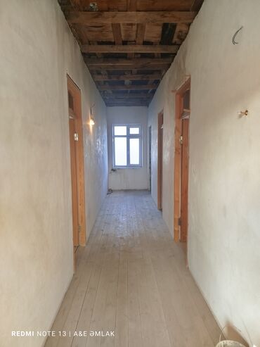 Həyət evləri və villaların satışı: 4 otaqlı, 150 kv. m, Kredit yoxdur, Orta təmir — 8