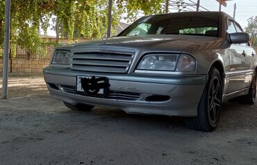 mercedes sürətlər qutusu: Mercedes-Benz 240: 2.4 l | 1998 il Sedan