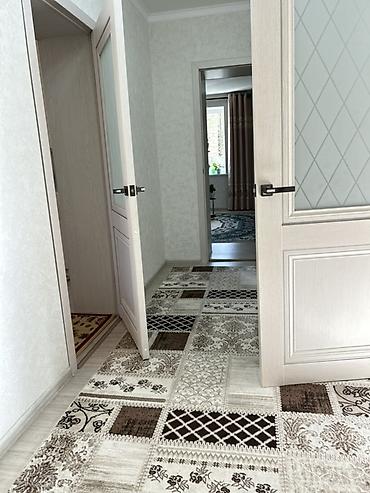 Продажа коттеджей и домов: Продается большой дом в центре г. Нарын 📍 Адрес: ул. Торобаева. Дом — 7
