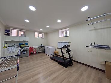 Үйлөрдү ижарага берүү: 370 м², 6 бөлмө жана андан көп, Горький / Панфилов көч. — 6