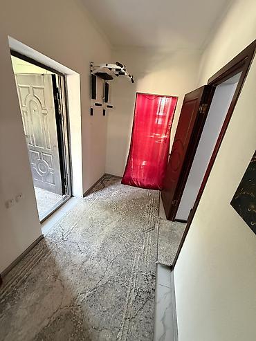 Долгосрочная аренда домов: 200 м², 5 комнат, ул. Алматинка / Салиева — 13