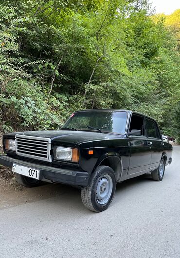 бампера гольф 2: VAZ (LADA) 2107: 1.6 l | 1992 il 19992 km Sedan