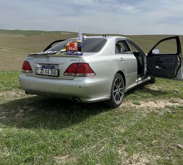 домкрат для машины: Toyota Crown: 2004 г., 2.5 л, Автоматические, Бензин, Седан