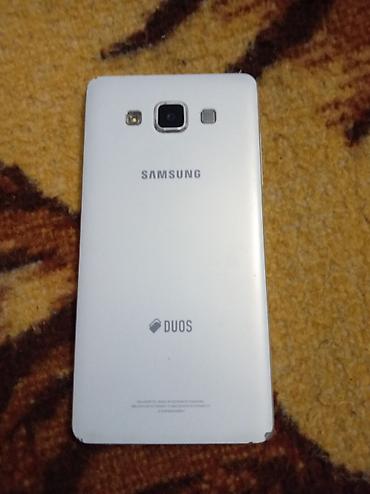 Техника и электроника: Samsung Galaxy A500, цвет - Белый, Две SIM карты — 2