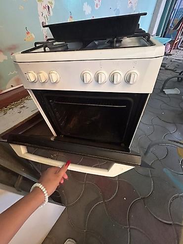противень: Газовая плита с духовкой, белая, напольная. Характеристики: - 4 — 2