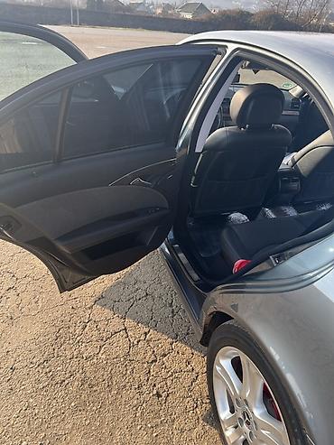 Mercedes-Benz: Mercedes-Benz E-Class: 2.2 l | 2008 il Sedan — 8