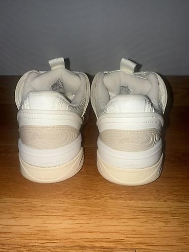 lining кросовки: Кроссовки Li-Ning, цвет молочно-белый (off‑white) - Силуэт с — 2