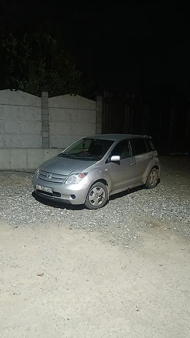 Toyota Ist: 2003 г., 1.3 л, Автомат, Бензин, Хэтчбэк