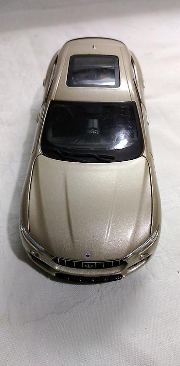 rc servo: Burago Maserati Levante,Fale retrovizori,popravljane pr.osovine — 3