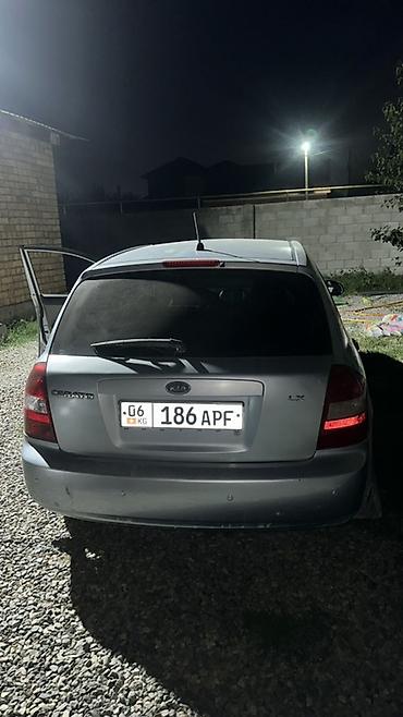 mini v: Kia Cerato: 2005 г., Механика, Хэтчбэк — 6