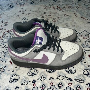 Кроссовки и спортивная обувь: Мужские кроссовки, 39, Nike, Б/у, цвет - Серый, Самовывоз