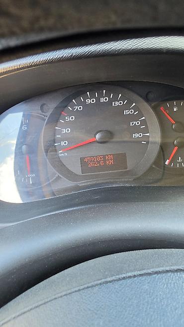 e39 guzgu: Renault Kangoo: 1.5 l | 2011 il 459103 km Van/Minivan — 6