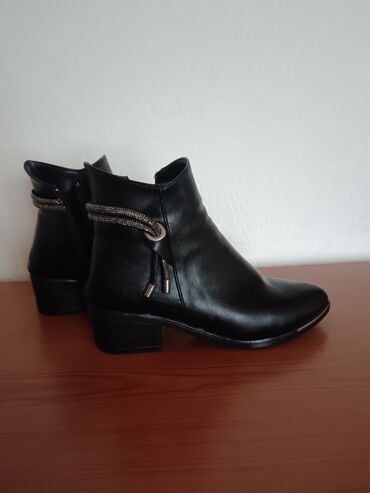 zara m: High boots, Safran, 39