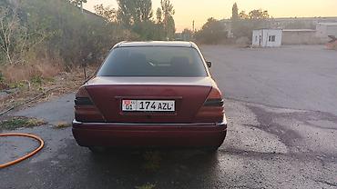 e klass: Mercedes-Benz C-Class: 1985 г., Бензин, Седан — 3