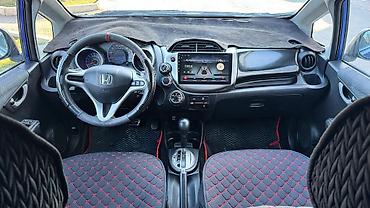 Honda: Honda Fit: 2009 г., 1.5 л, Вариатор, Бензин, Хэтчбэк — 8