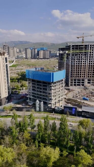 продам малосемейку: 2 комнаты, 82 м², Элитка, 23 этаж, ПСО (под самоотделку)