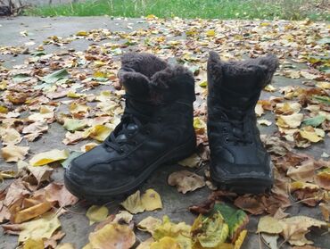 мужские зимняя обувь: Сапоги зимние состояние отличное